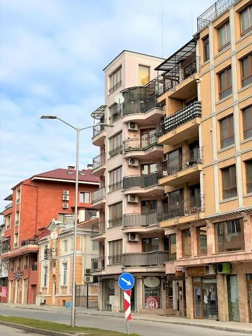 Very Central Apartment / Archeological Museum Varna